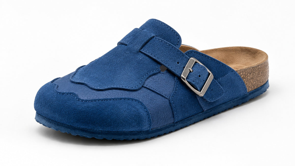 Sabot en daim Bleu Roi – vue de côté